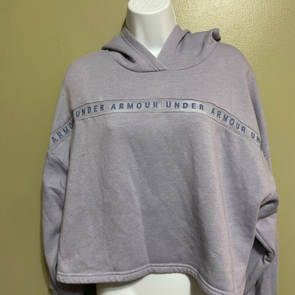 Under Armour Cropped‎ Hoodie, Size S